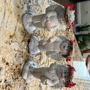 Dreamsicle Carolers.  Good condition.